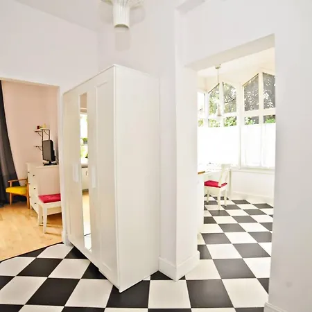 White Marina Appartement